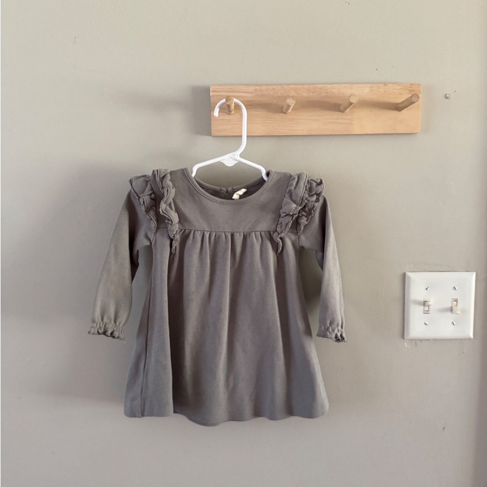 12/18m Quincy Mae flutter‎ sleeve dress